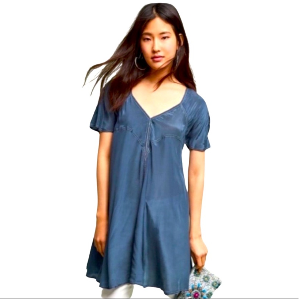 Anthropologie Akemi + Kin Satin Tunic Top XS Gray Sheer V Neck